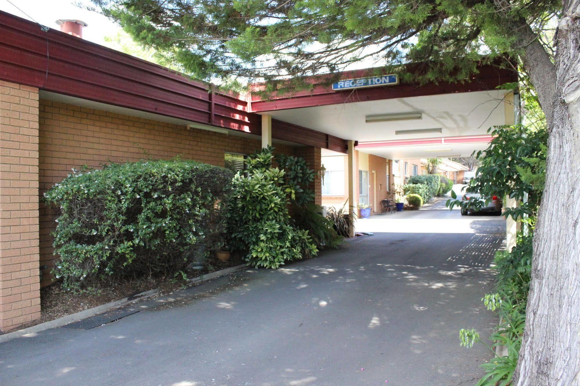 Westwood Motor Inn Armidale Dış mekan fotoğraf